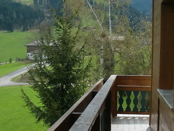 ゲストハウス Austrian Alps - Haus Kienreich 3*